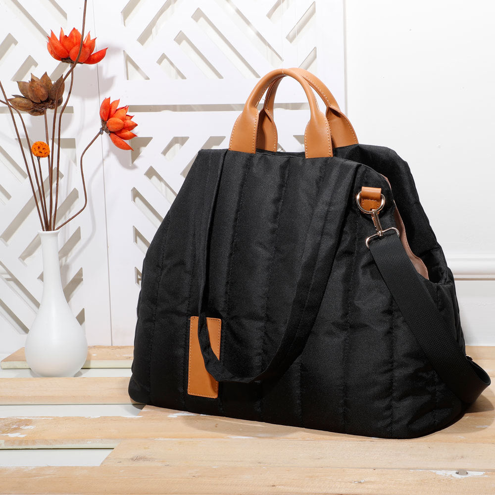 Lightweight Waterproof Pet Carrier Bag - Stylish and Portable Handbag for Dogs and Cats